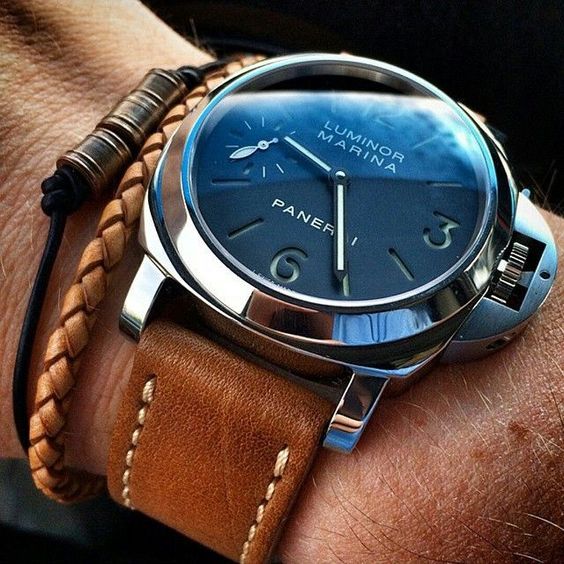 時計の「革ベルト」の種類や手入れ方法、おすすめのブランドを紹介！ |