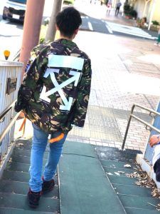 OFF-WHITE - 【とー様専用】OFF-WHITE 迷彩ジャケットの+radiokameleon.ba